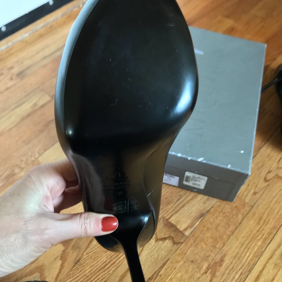 Alexander McQueen Skull Peeptoe Pump - Picture 4 of 5